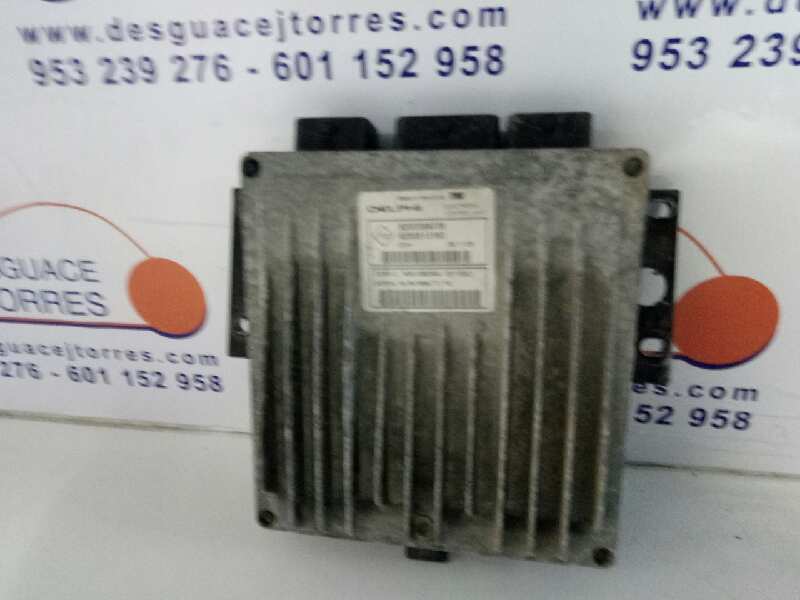 AUDI A8 D2/4D (1994-2002) Блок керування двигуном ECU 8200399038,8200513163,R6410B034A 27466913