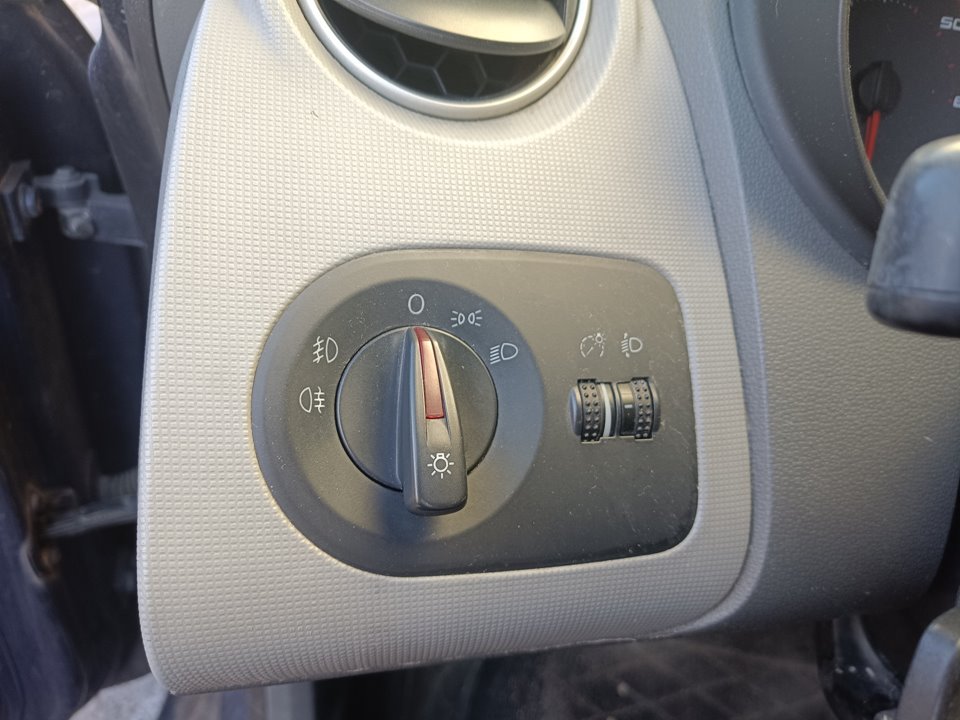 SEAT Ibiza 4 generation (2008-2017) Μονάδα ελέγχου διακόπτη προβολέων 25065869