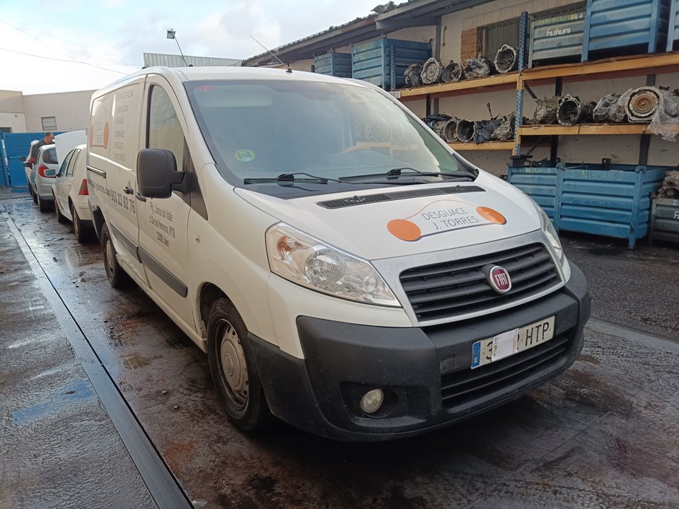 FIAT Scudo 2 generation (2007-2016) Зеркало передней правой двери 25592093