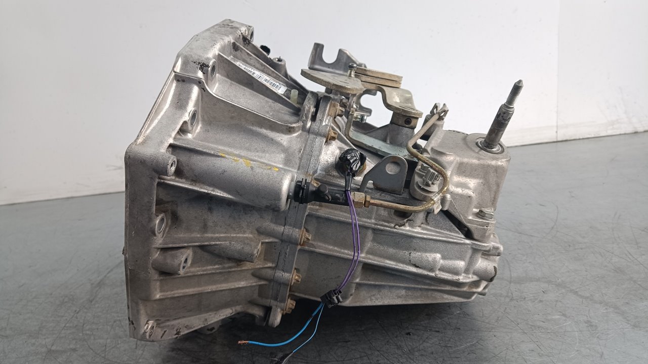 RENAULT Clio 2 generation (1998-2013) Gearbox TL4002,TL4.002,TL4002 21952930