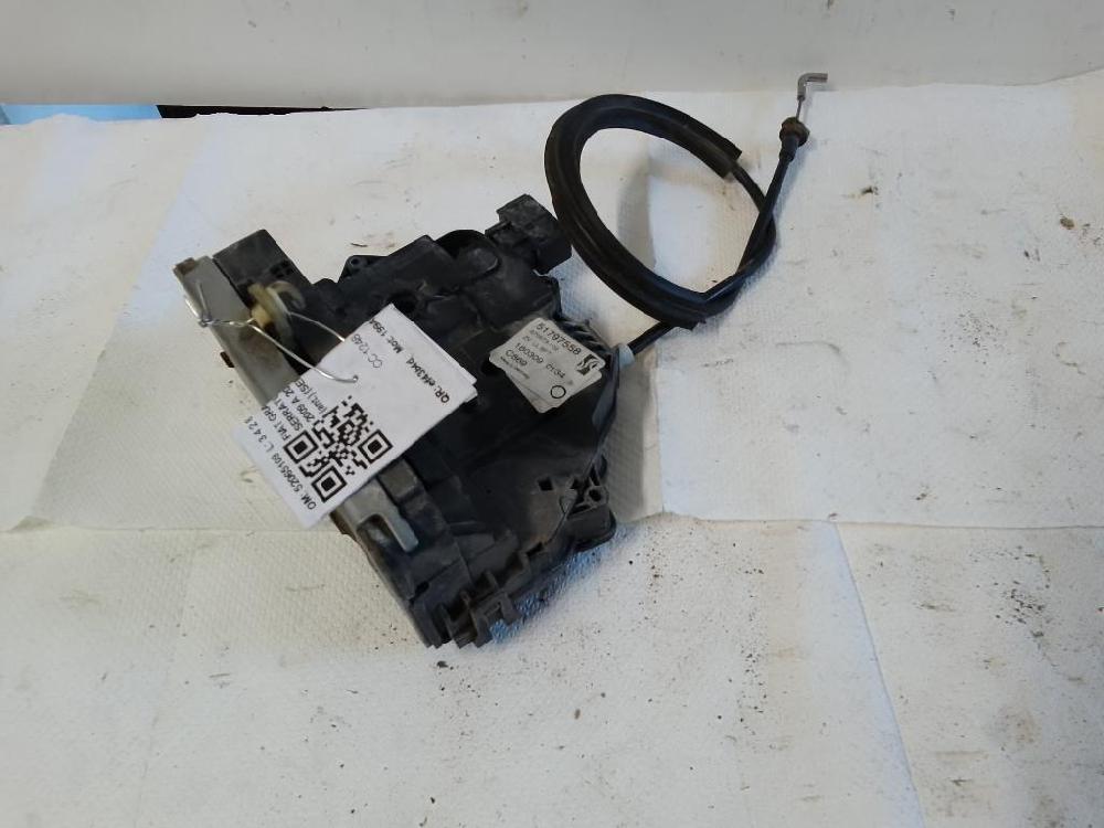 Cerradura puerta delantera derecha 52065109 de Fiat Grande punto (2009) 2009-2011 - pieza usada