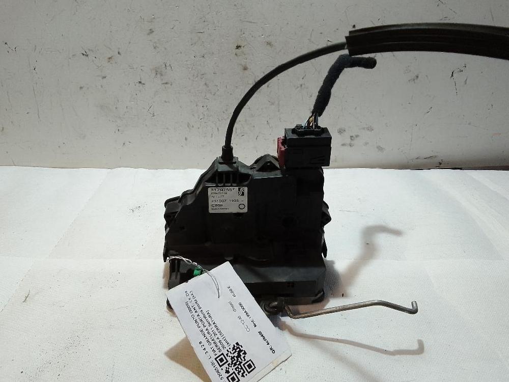 Cerradura puerta delantera izquierda 52065105 de Fiat Grande punto (2009) 2009-2011 - pieza usada