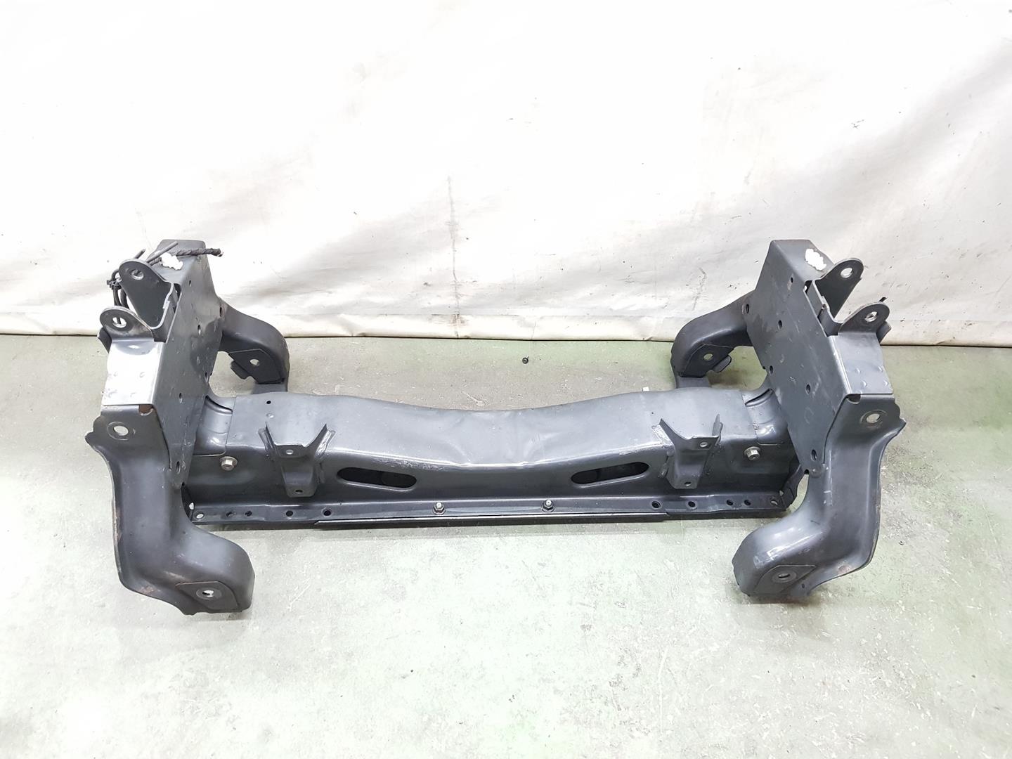 IVECO Daily 6 generation (2014-2019) Front Suspension Subframe 5801564214, 5802696896 24251528