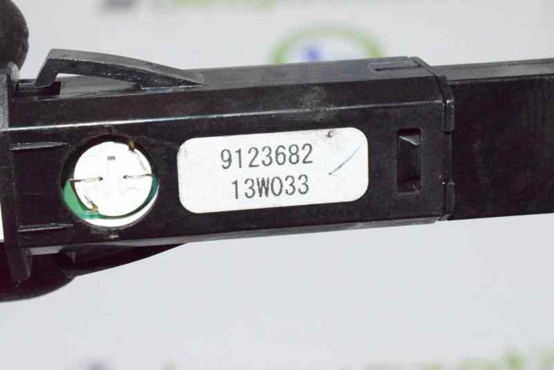 VOLVO V40 2 generation (2012-2020) Hazard button 9123682,9123682 19578397