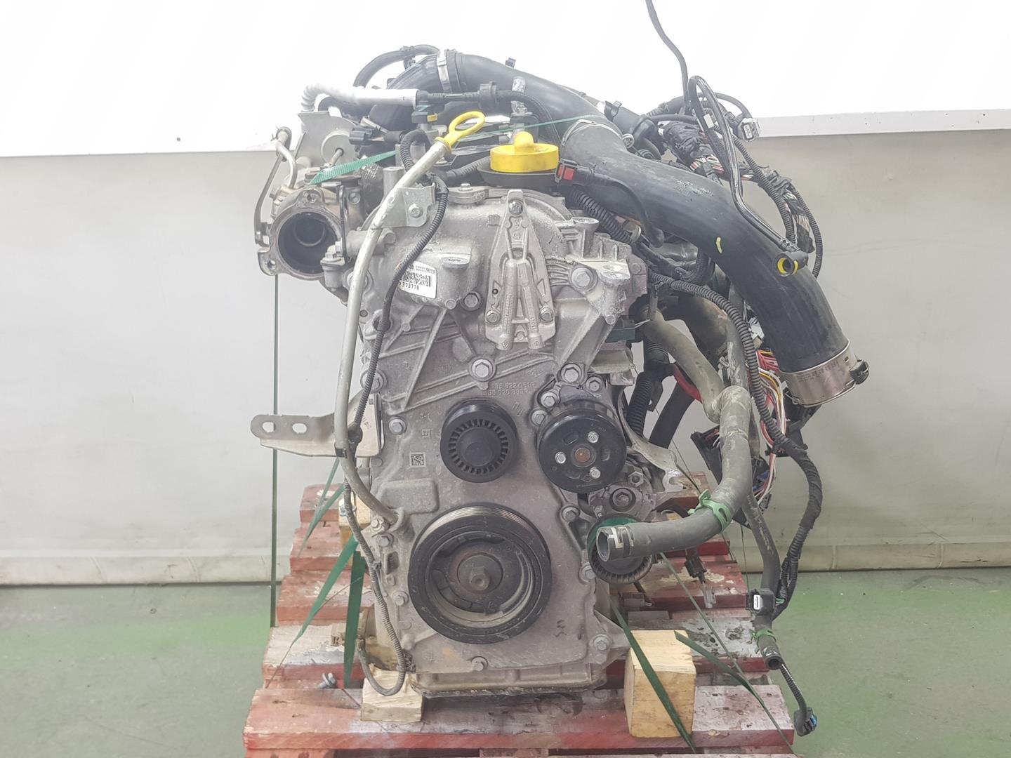 RENAULT Clio 4 generation (2012-2020) Двигатель H4B408, 8201588337 24551470