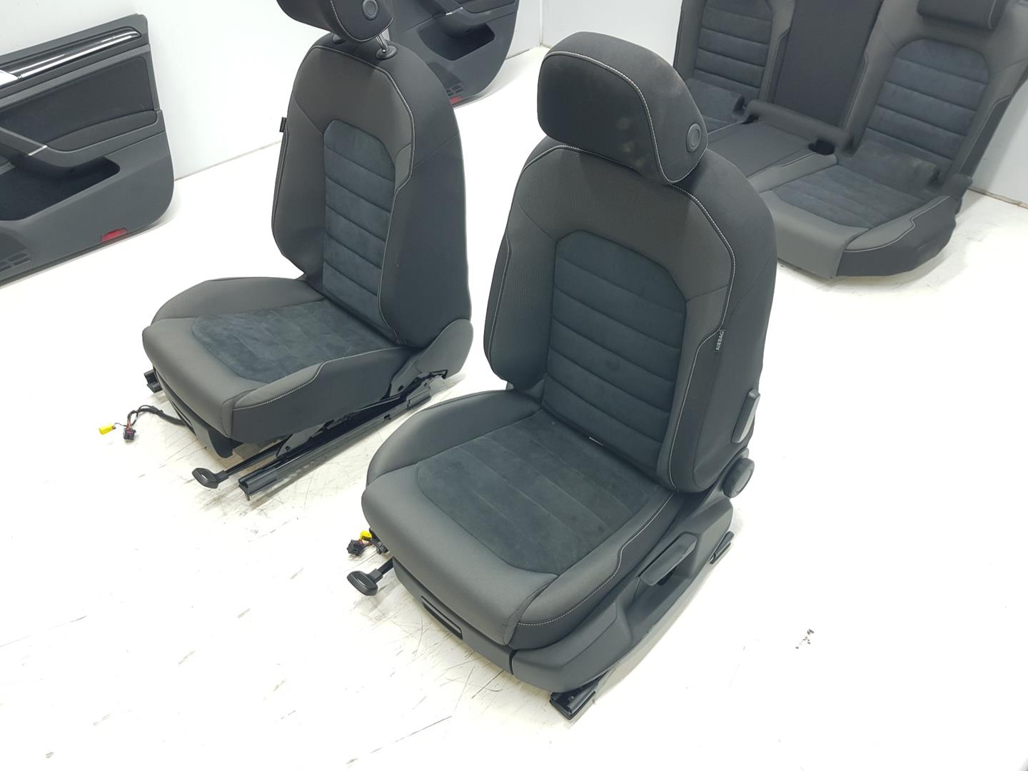 VOLKSWAGEN Variant VII TDI (2014-2024) Seats ASIENTOSMANUALES 19842674