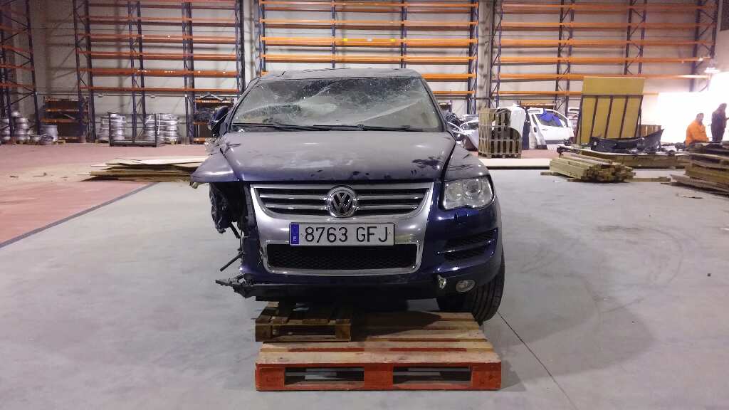 VOLKSWAGEN Touareg 1 generation (2002-2010) Bras de triangle supérieur avant gauche 7L0407047B,7L0407021B 19561664