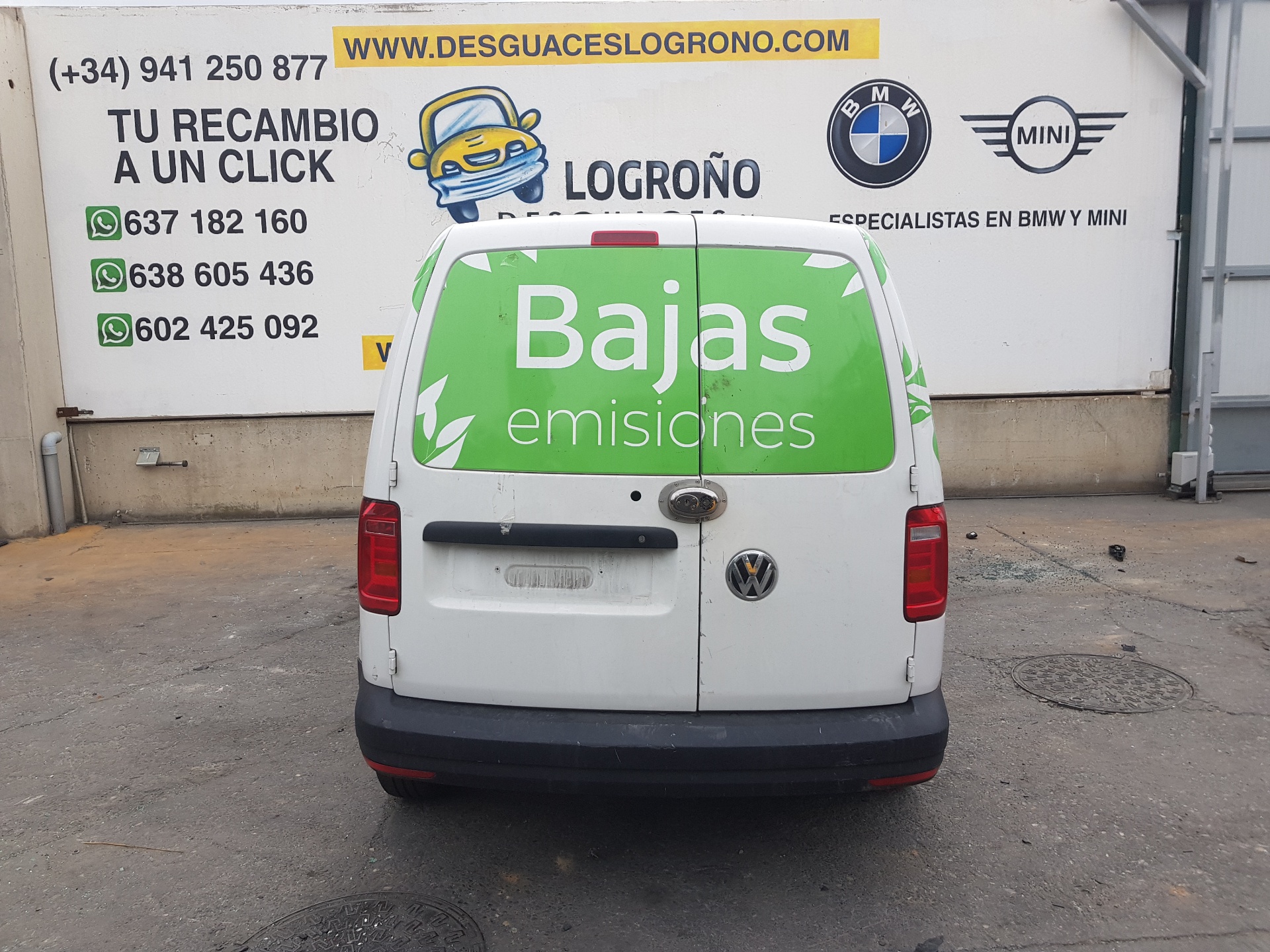 VOLKSWAGEN Caddy 4 generation (2015-2020) Передній правий гальмівний супорт 8V0615124,8V0615124 20776128