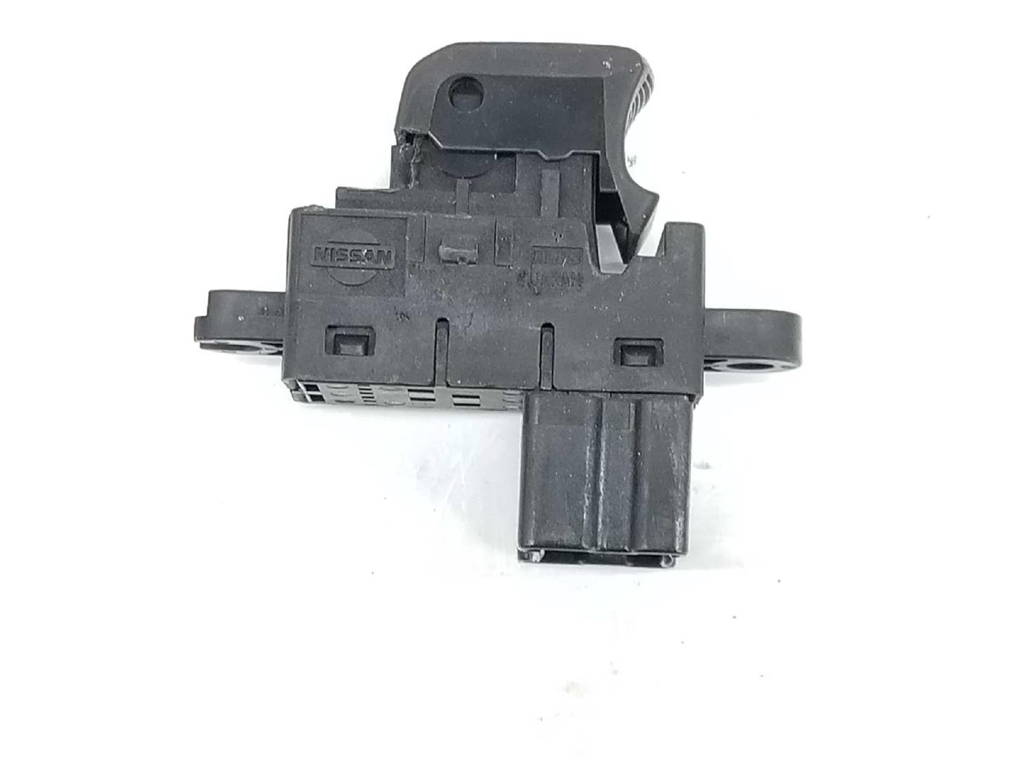 NISSAN X-Trail T31 (2007-2014) Rear Right Door Window Control Switch 25411JG000, 25411JG000 19655154