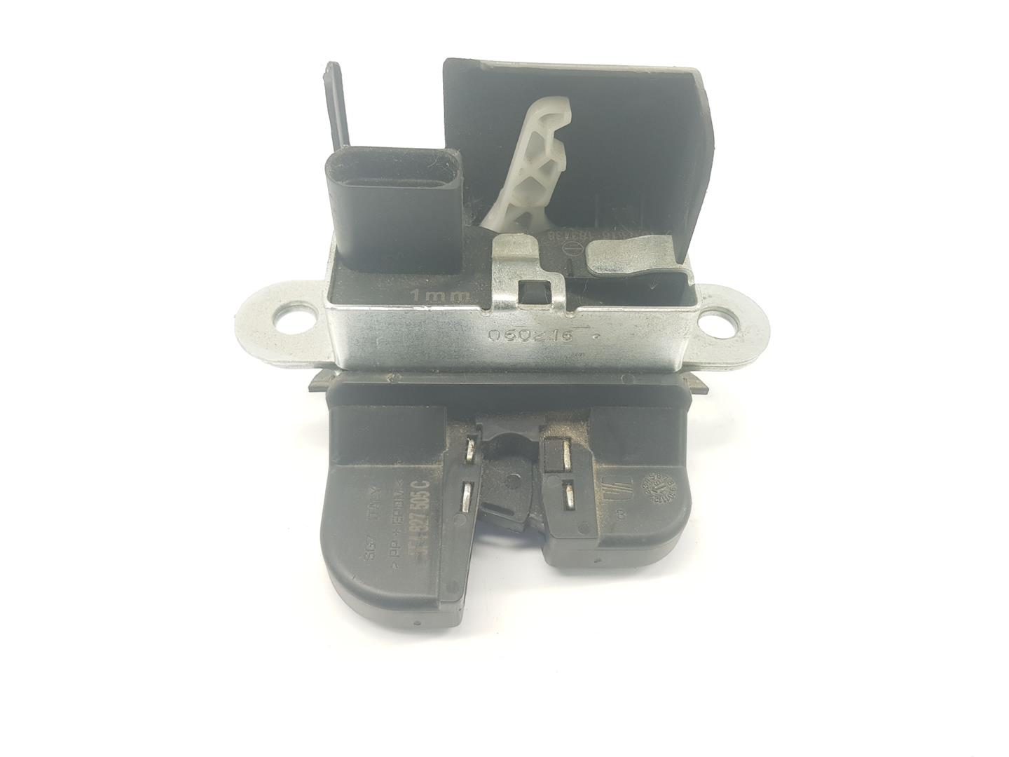 SEAT Leon 3 generation (2012-2020) Tailgate Boot Lock 5F4827505C, 5F4827505C 19697564