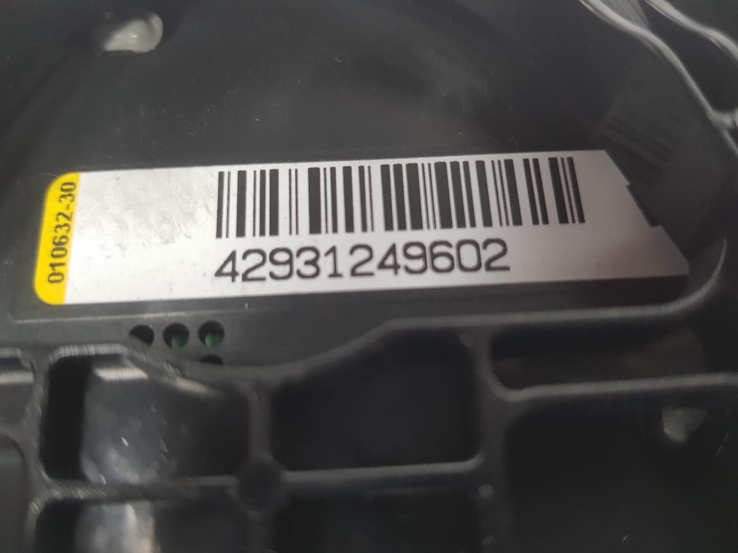 BMW 4 Series F32/F33/F36 (2013-2020) Другие внутренние детали 63319312494,9312494 19884191