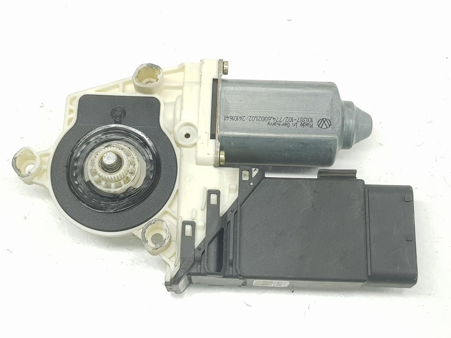 SEAT Toledo 2 generation (1999-2006) Front Left Door Window Regulator Motor 1C0959801B, 1C0959801B, SOLAMENTEELMOTOR 19924926