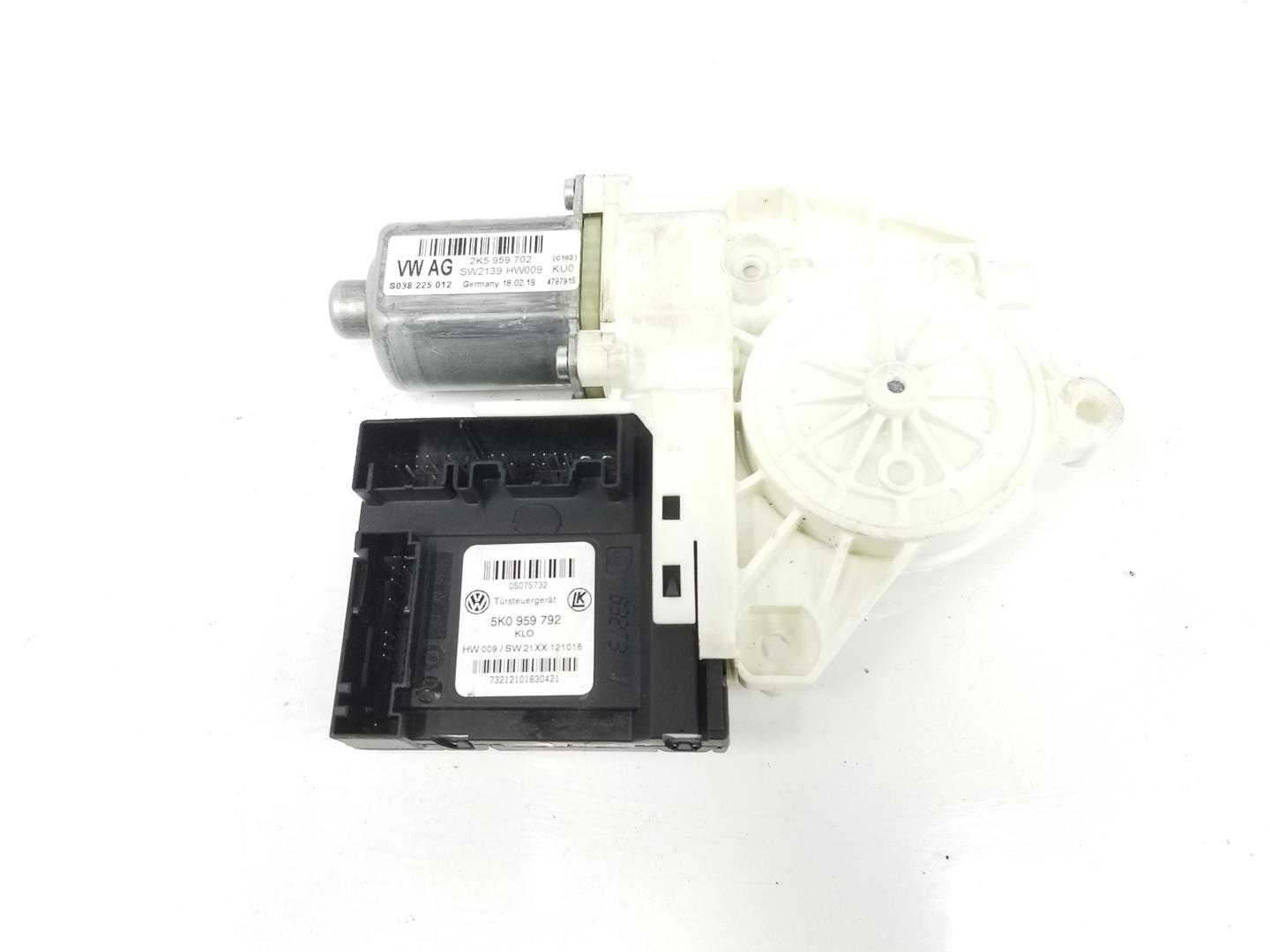 VOLKSWAGEN Caddy 4 generation (2015-2020) Front Right Door Window Control Motor 2K5959702A, 2K5959702A 19904921