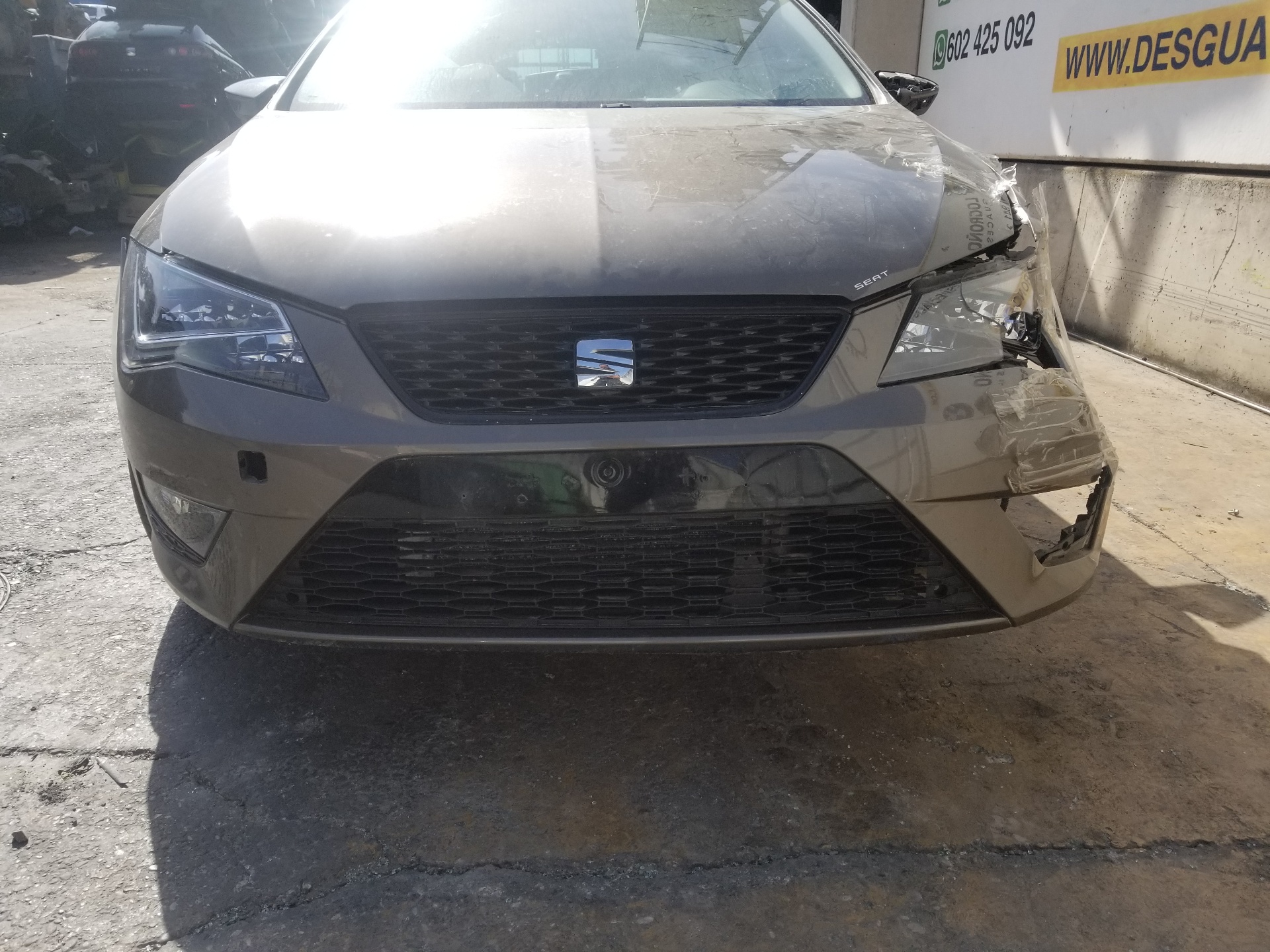 SEAT Leon 3 generation (2012-2020) Ремень безопасности задний правый 5F0857805C,5F0857805C 21069869