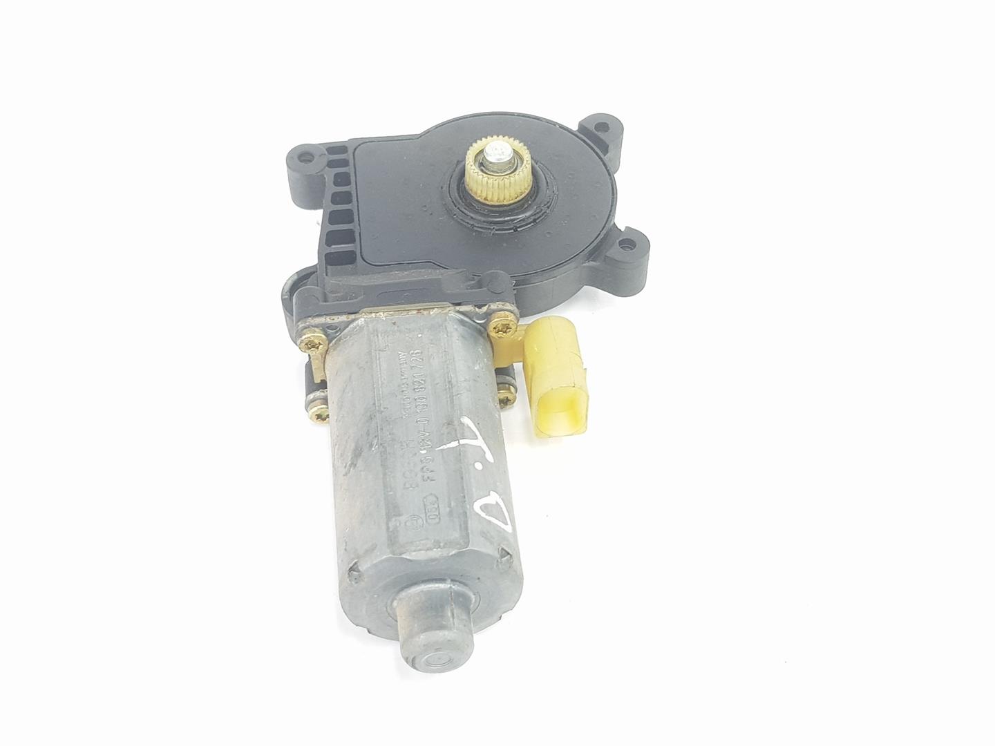 BMW 3 Series E46 (1997-2006) Moteur de commande de vitre de porte arrière droite 67628362065, 67628362065 21404613