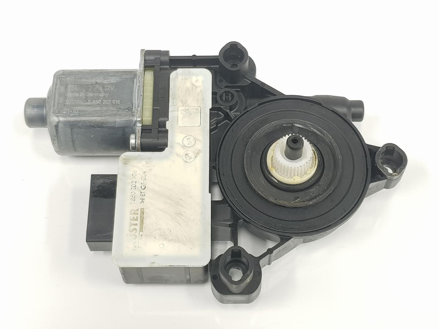 SEAT Ateca 1 generation (2016-2024) Rear Right Door Window Control Motor 0130822724, 5Q0959408E 23515201