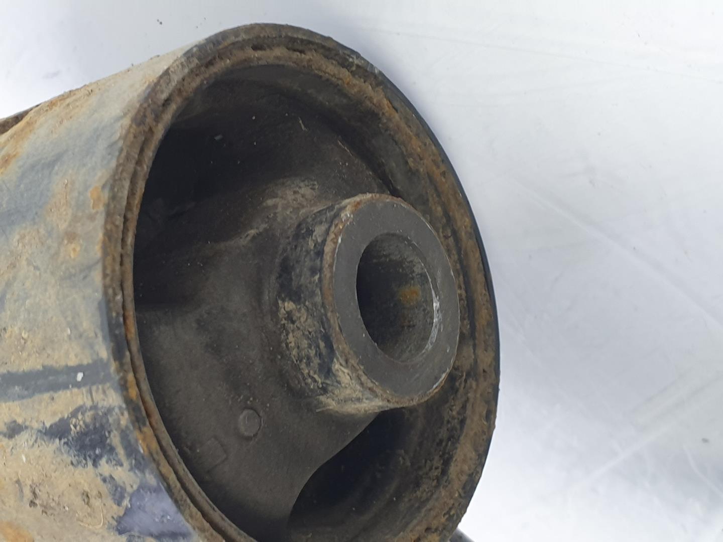 Brazo de la suspensión inferior trasero derecho 306DT LR051592 de Land rover Discovery 4 2009-2016 245 CV - pieza usada