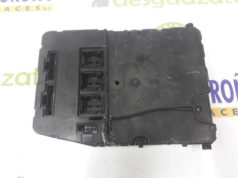 RENAULT Scenic 2 generation (2003-2010) Блок предохранителей 8200306434, 2222DL 19620380