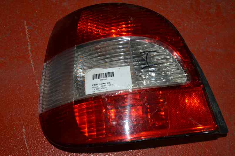 RENAULT Megane 1 generation (1995-2003) Rear Left Taillight 7700428054,23410102,5PUERTAS 26358689