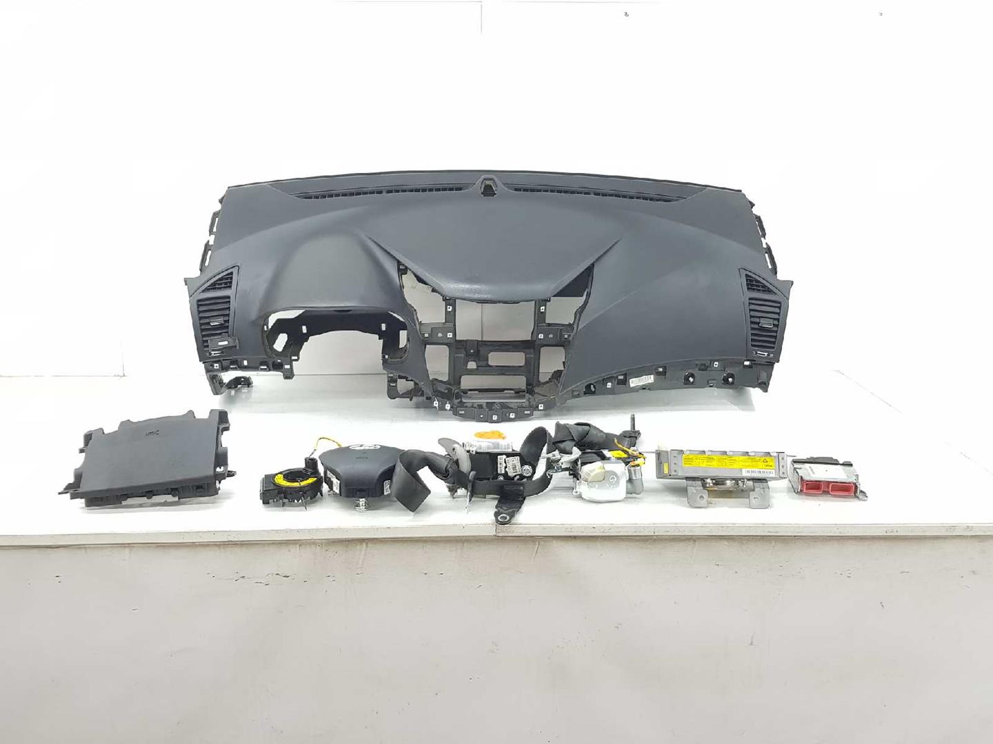 HYUNDAI i40 VF (1 generation) (2011-2020) Egyéb alkatrész 847103Z000RY, 569003Z100RY, 845303Z000 24548876