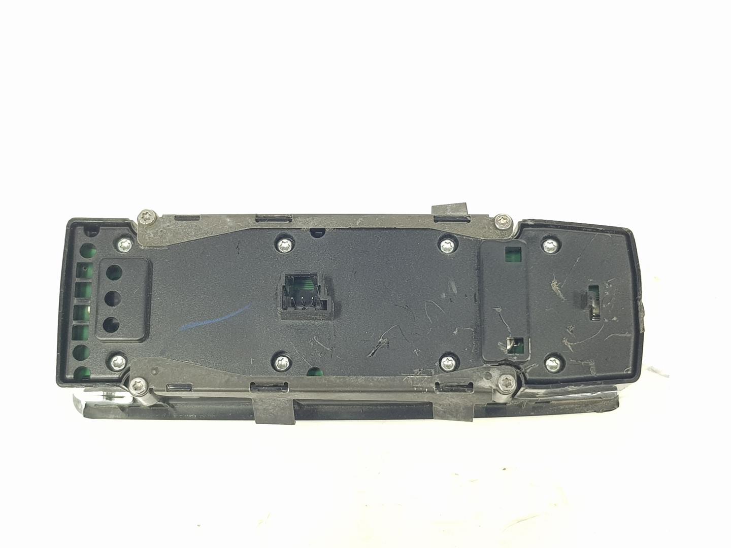 MERCEDES-BENZ CLA-Class C117 (2013-2016) Front Left Door Window Switch A1669054400 20479857