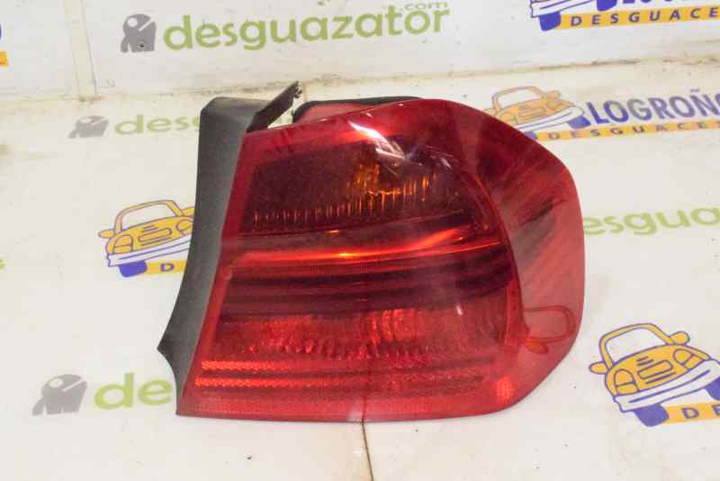 Piloto trasero derecho 204D4 63216937458 de Bmw Serie 3 berlina 2004-2012 184 CV con 320000 km