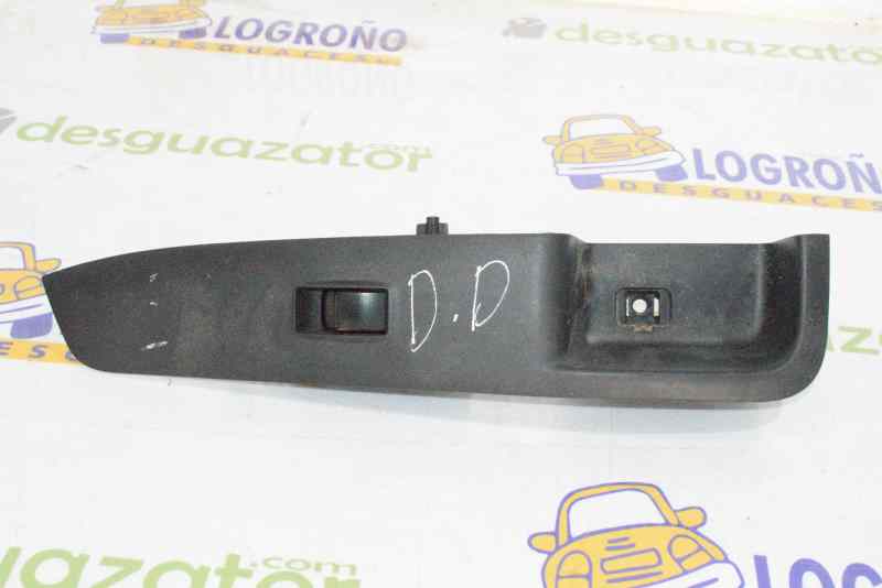 CITROËN C-Crosser 1 generation (2007-2013) Front Right Door Window Switch 8608A061,6590W9 26379257