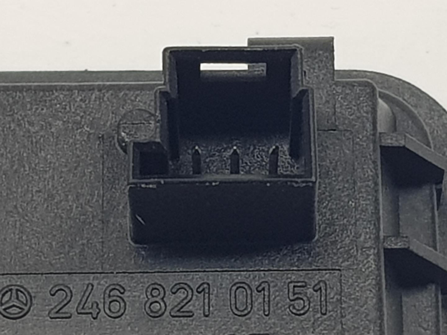 MERCEDES-BENZ GLA-Class X156 (2013-2020) Переключатель кнопок A2468210151, A2468210151 24216592