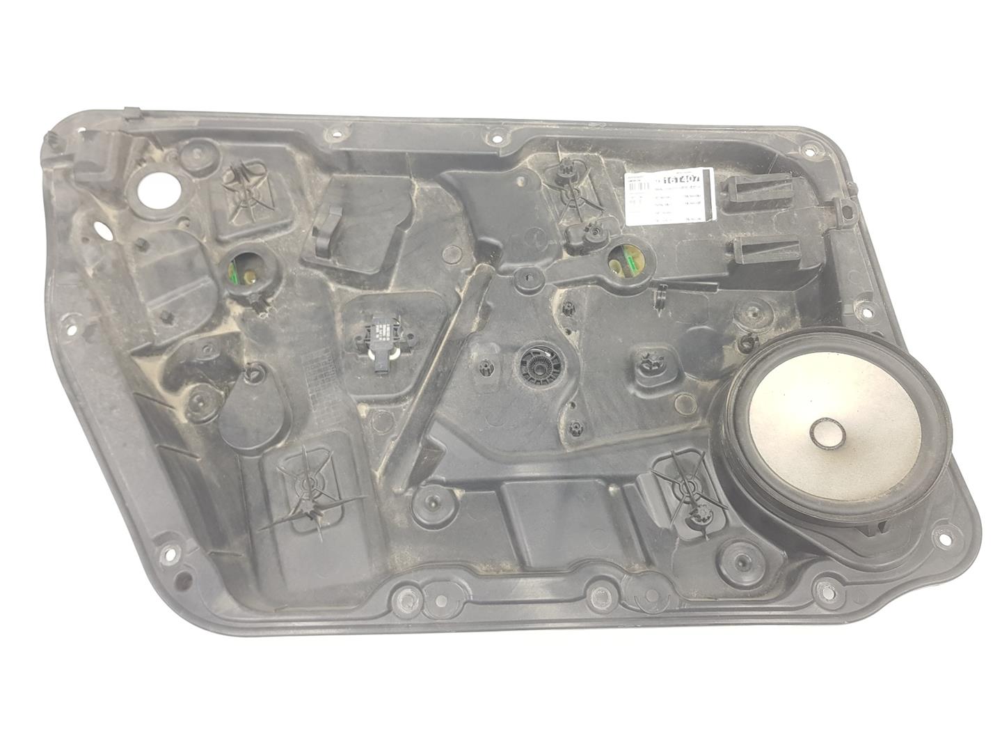 MERCEDES-BENZ A-Class W176 (2012-2018) Lève-vitre de porte avant gauche A1767200179, A1767200179 23795288