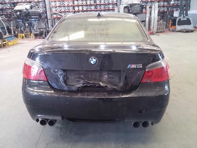 BMW M5 E60/E61 (2004-2010) Priekinių dešinių durų stiklo pakelėjas 51337075668, 51337184384 19567920