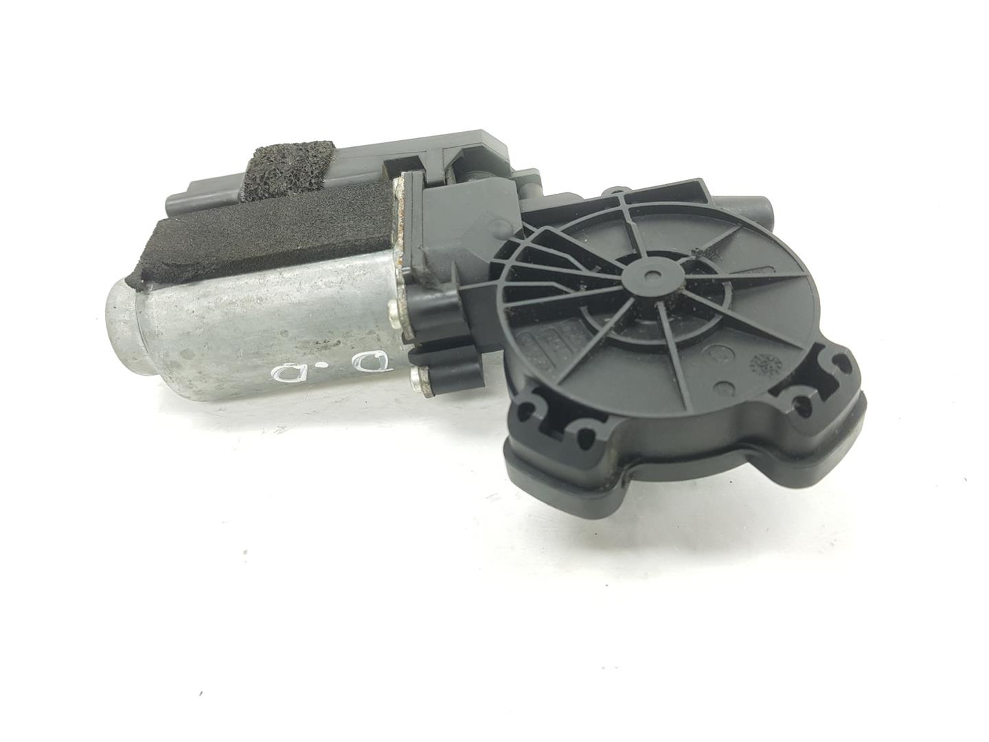 RENAULT Megane 2 generation (2002-2012) Priekšējo labo durvju logu pacelšanas motorīts 8201010925, 8201010925 24226897