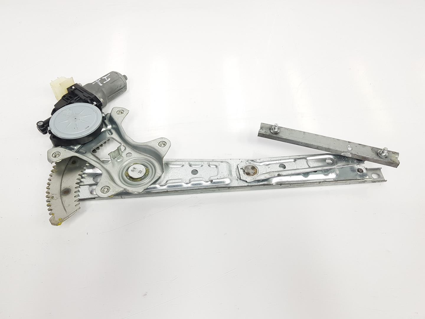 NISSAN X-Trail T32 (2013-2022) Rear Right Door Window Regulator 827204CA0A, 827301BA0A 19894914