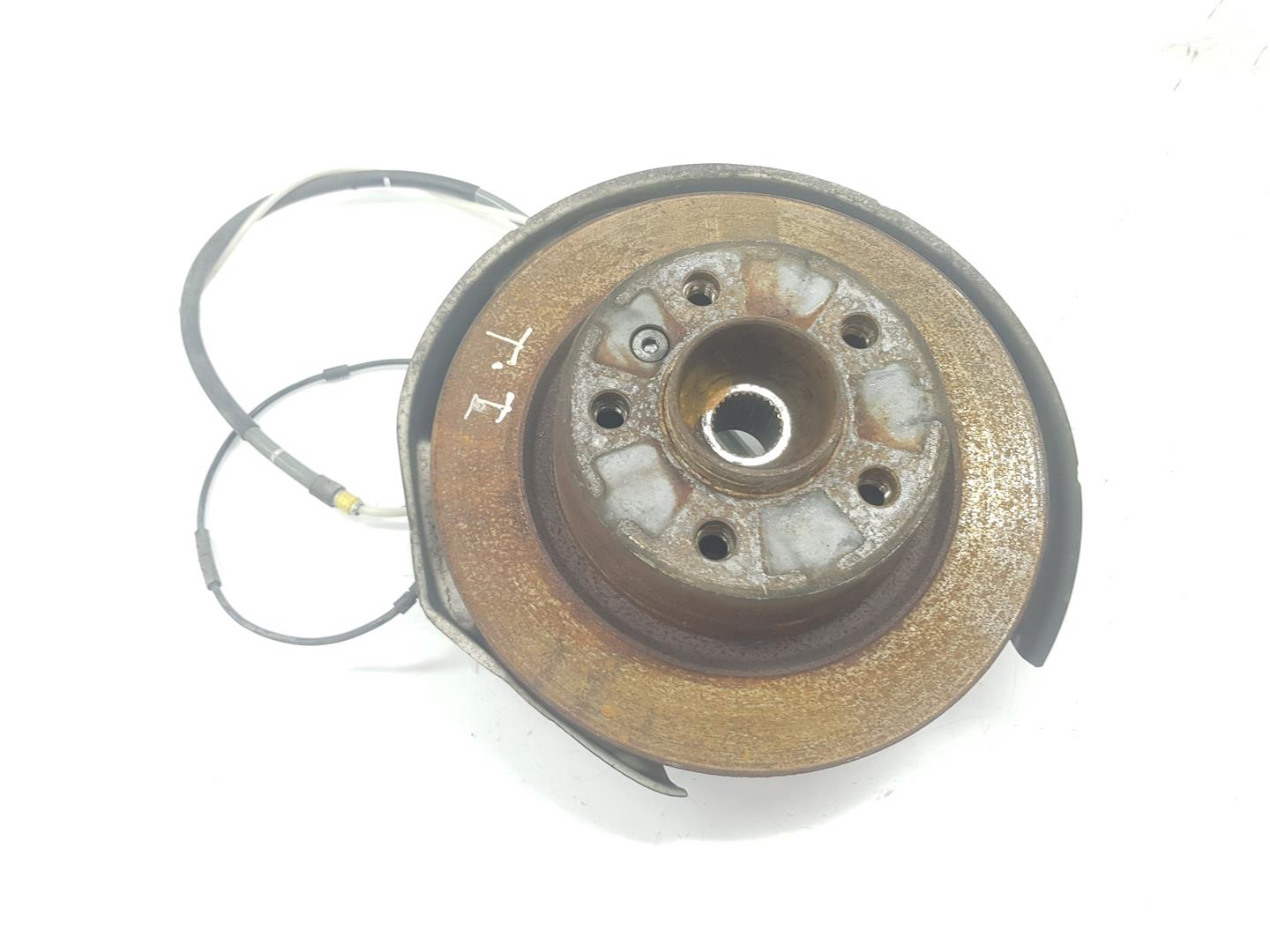 BMW 1 Series F20/F21 (2011-2020) Rear Left Wheel Hub 33326792515,6792515 20412970