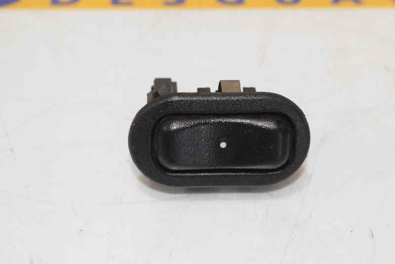 OPEL Astra H (2004-2014) Front Right Door Window Switch 90561388,90561388 19554200