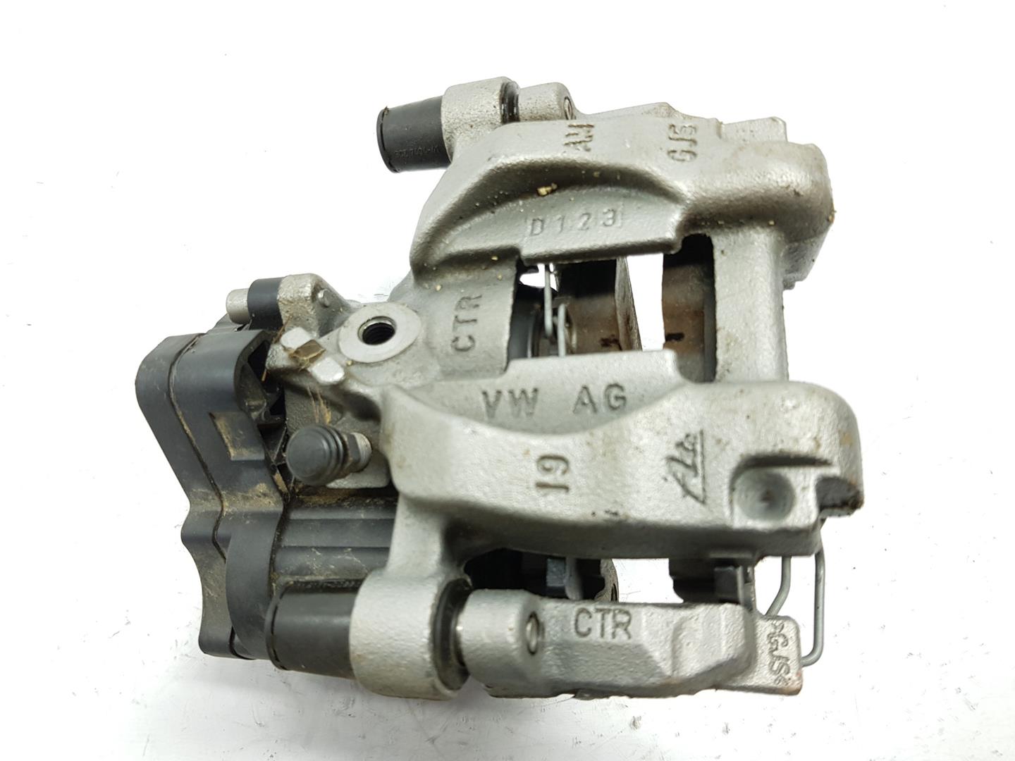 VOLKSWAGEN Passat Variant 1 generation (2010-2024) Rear Right Brake Caliper 3Q0615424E 21940834