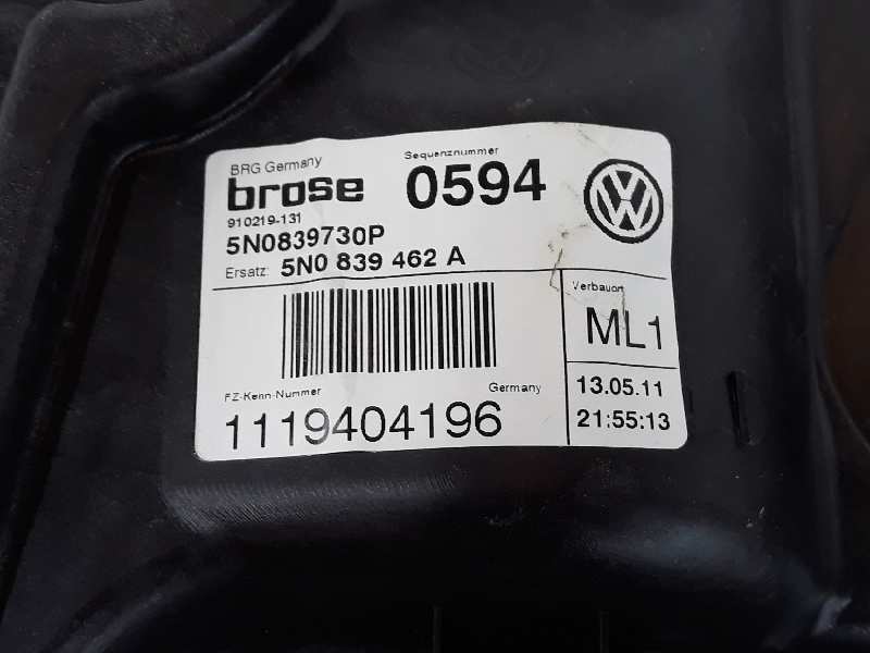 VOLKSWAGEN Tiguan 1 generation (2007-2017) Regulator de geam ușă dreapta spate 5N0839730P, 5N0839462A 19630200