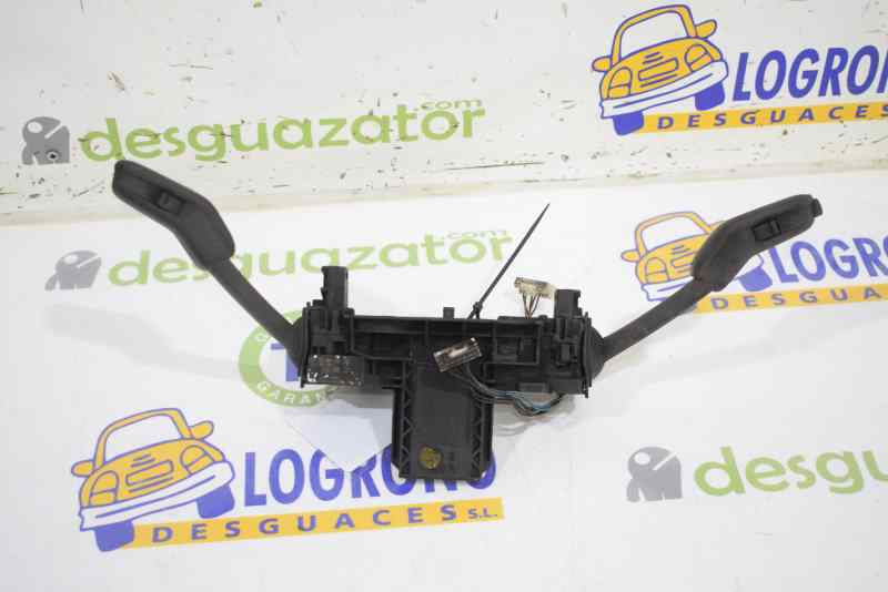 SEAT Leon 3 generation (2012-2020) Кнопки / переключатели на рулевом колесе 5Q0953513R 19871785