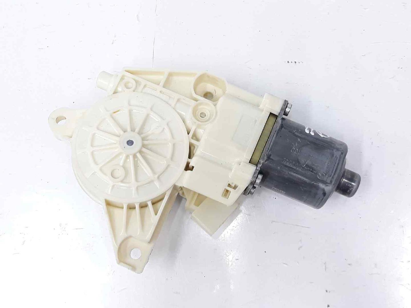 MERCEDES-BENZ C-Class W204/S204/C204 (2004-2015) Front Right Door Window Control Motor A2048200242, 2048200242 19654760