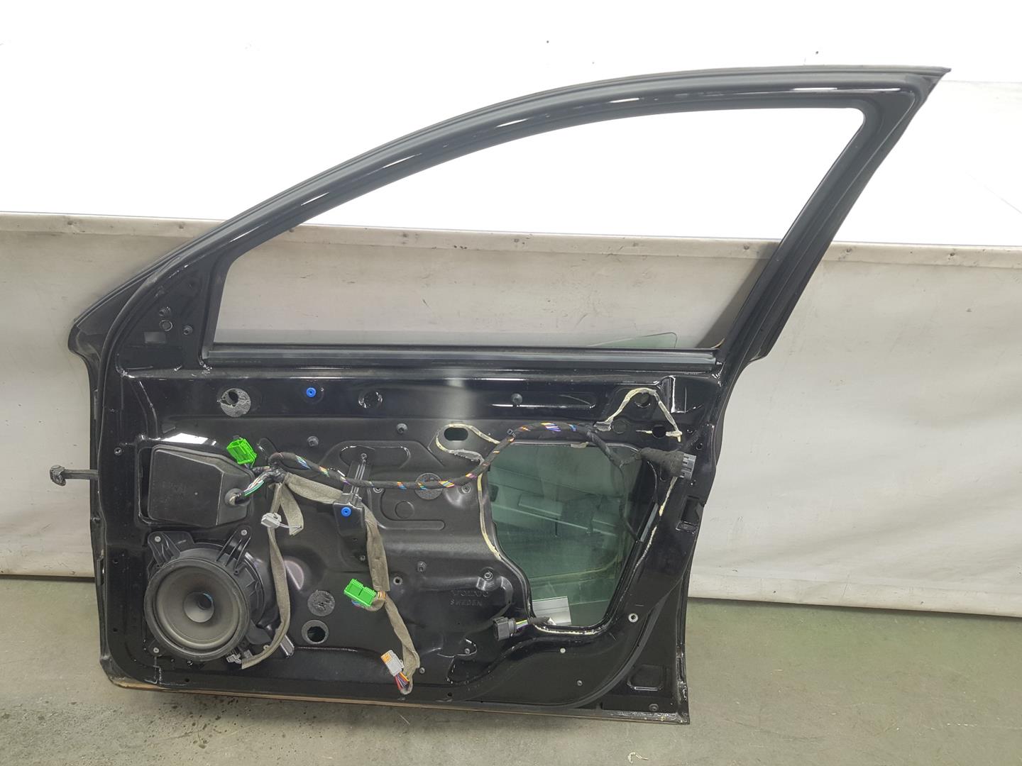 VOLVO S60 1 generation (2000-2009) Porte avant droite 30796487, 30796487 19733045