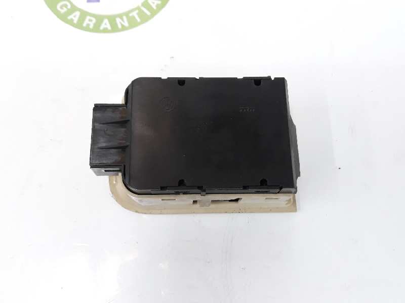 VOLKSWAGEN Tiguan 1 generation (2007-2017) Handbrake Button 5N0927225, 5N0927225B 19645587