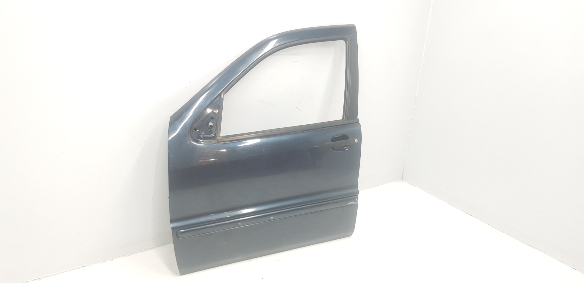 MERCEDES-BENZ M-Class W163 (1997-2005) Front Left Door A1637201505,A1637201505,COLORAZULOSCURO189 24180573