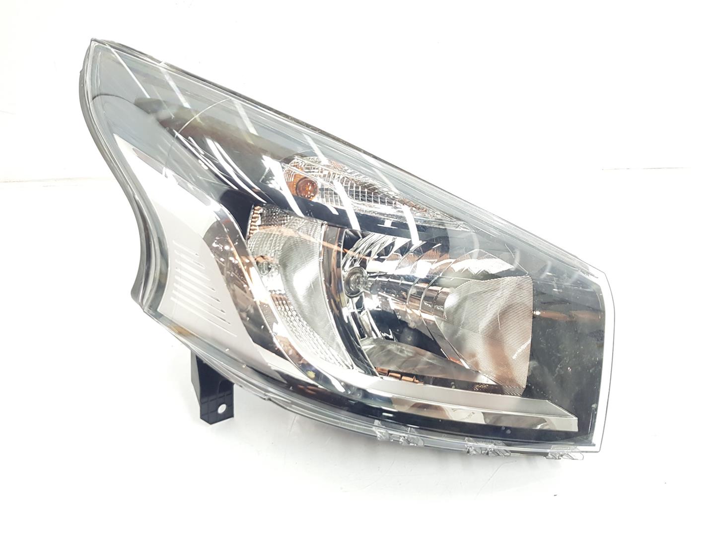 RENAULT Trafic 2 generation (2001-2015) Front Right Headlight 260109424R, 1EE011410-22, 2222DL 19890702