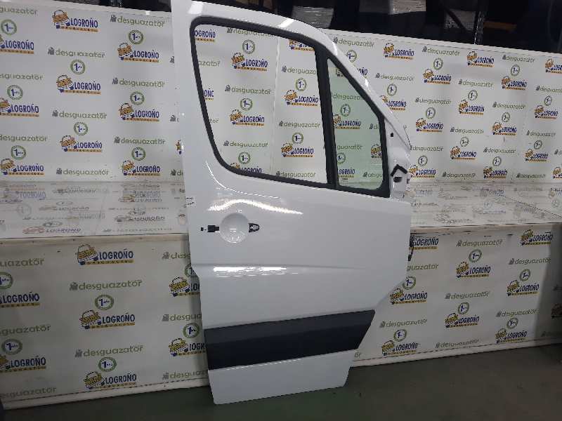 MERCEDES-BENZ Sprinter 2 generation (906) (2006-2018) Передняя правая дверь A9067200105, A9067200105, BLANCA 24548098