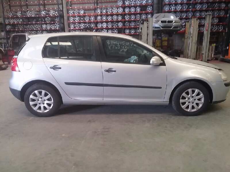 VOLKSWAGEN Golf 5 generation (2003-2009) Barre de renfort de collision arrière 1K0807305C, 1K0807305C 19554586