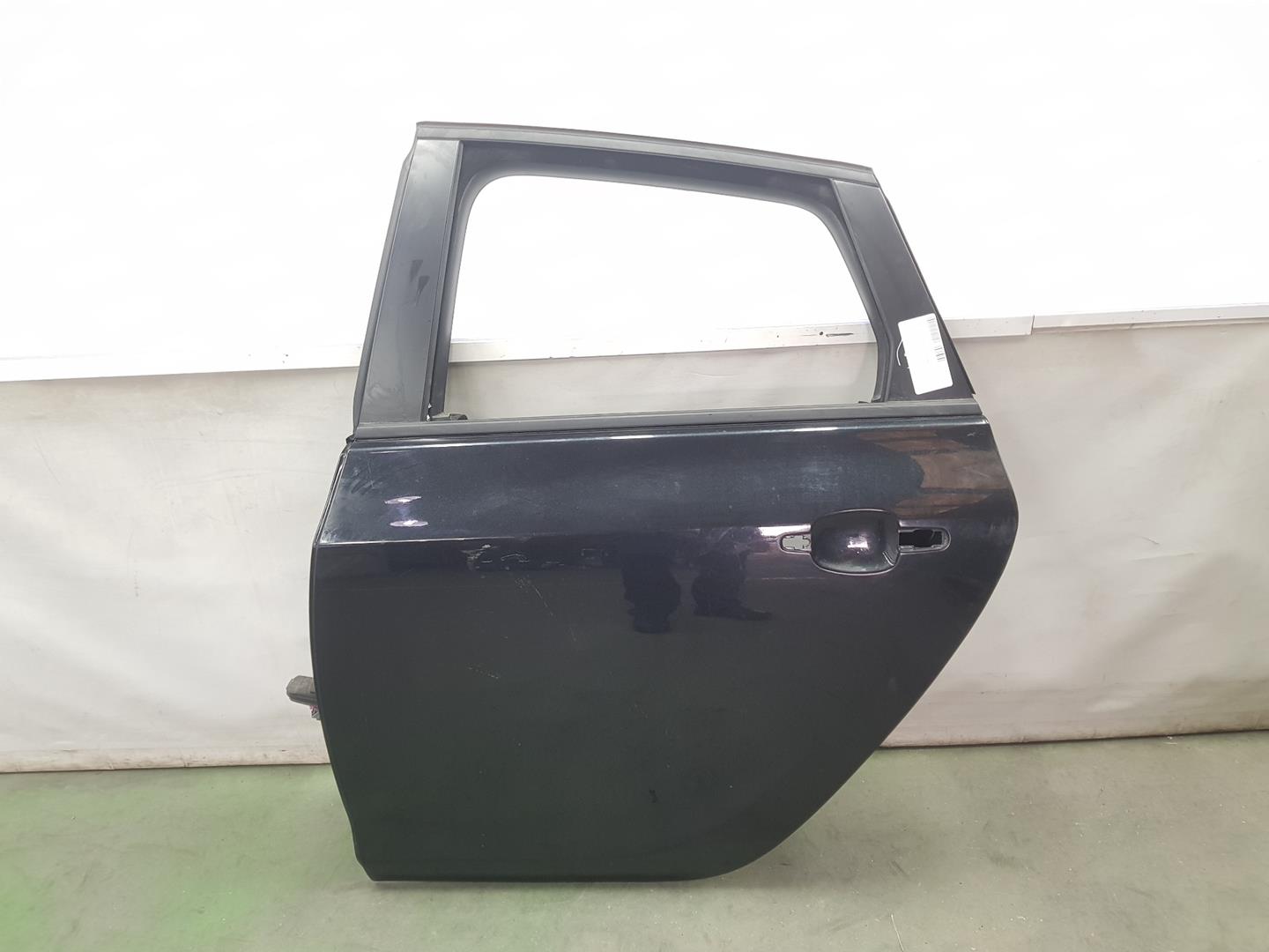 OPEL Astra J (2009-2020) Aizmugurējās kreisās durvis 13285610,124109 19820961