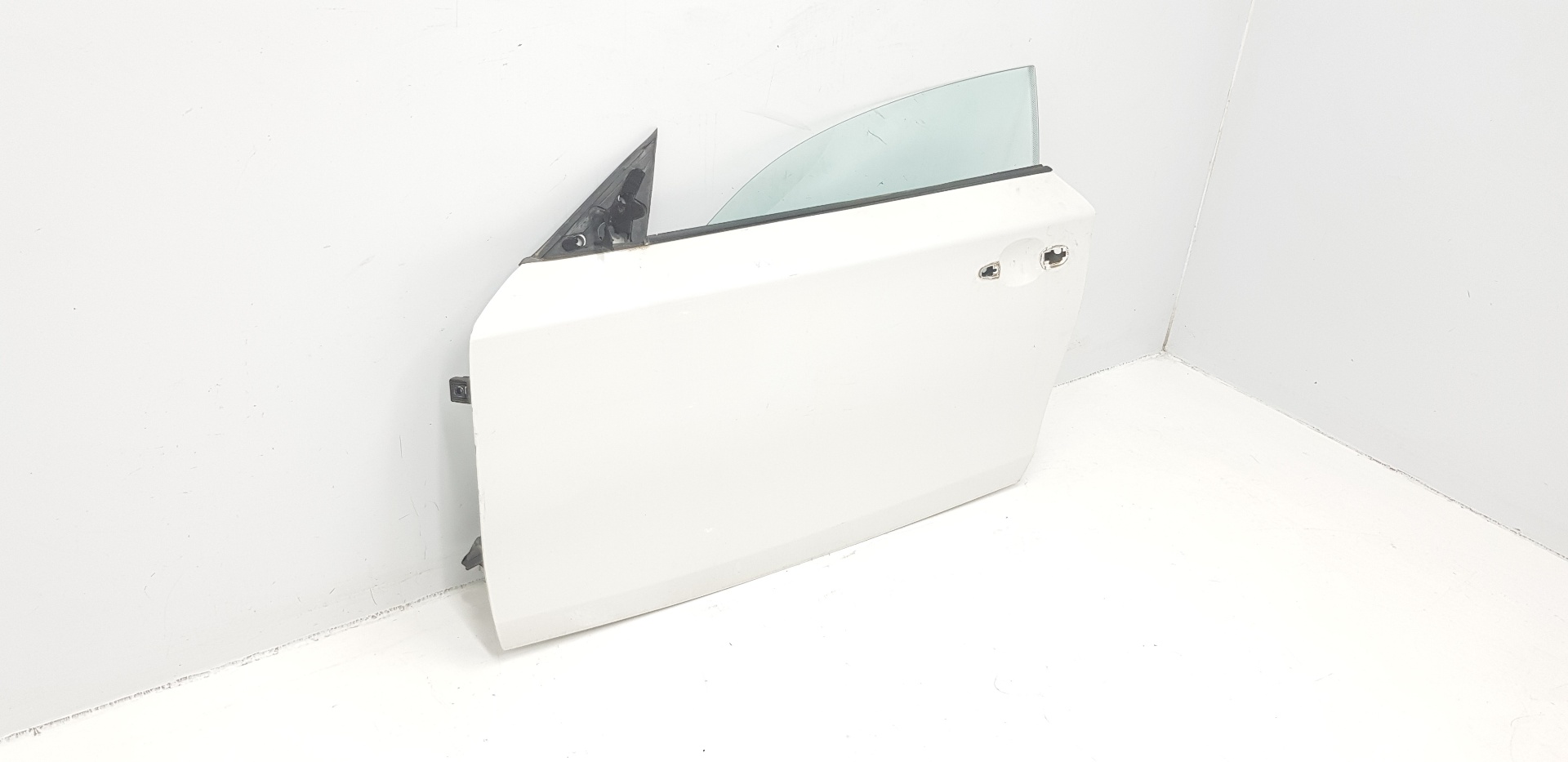 BMW 1 Series E81/E82/E87/E88 (2004-2013) Front Left Door 41515A2A377, 5A2A377, COLORBLANCO300 20581010