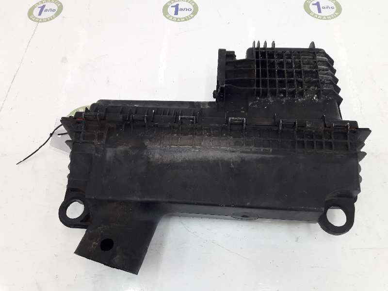 RENAULT Clio 2 generation (1998-2013) Other Engine Compartment Parts 8200089030,8200089030,98090100 19649658