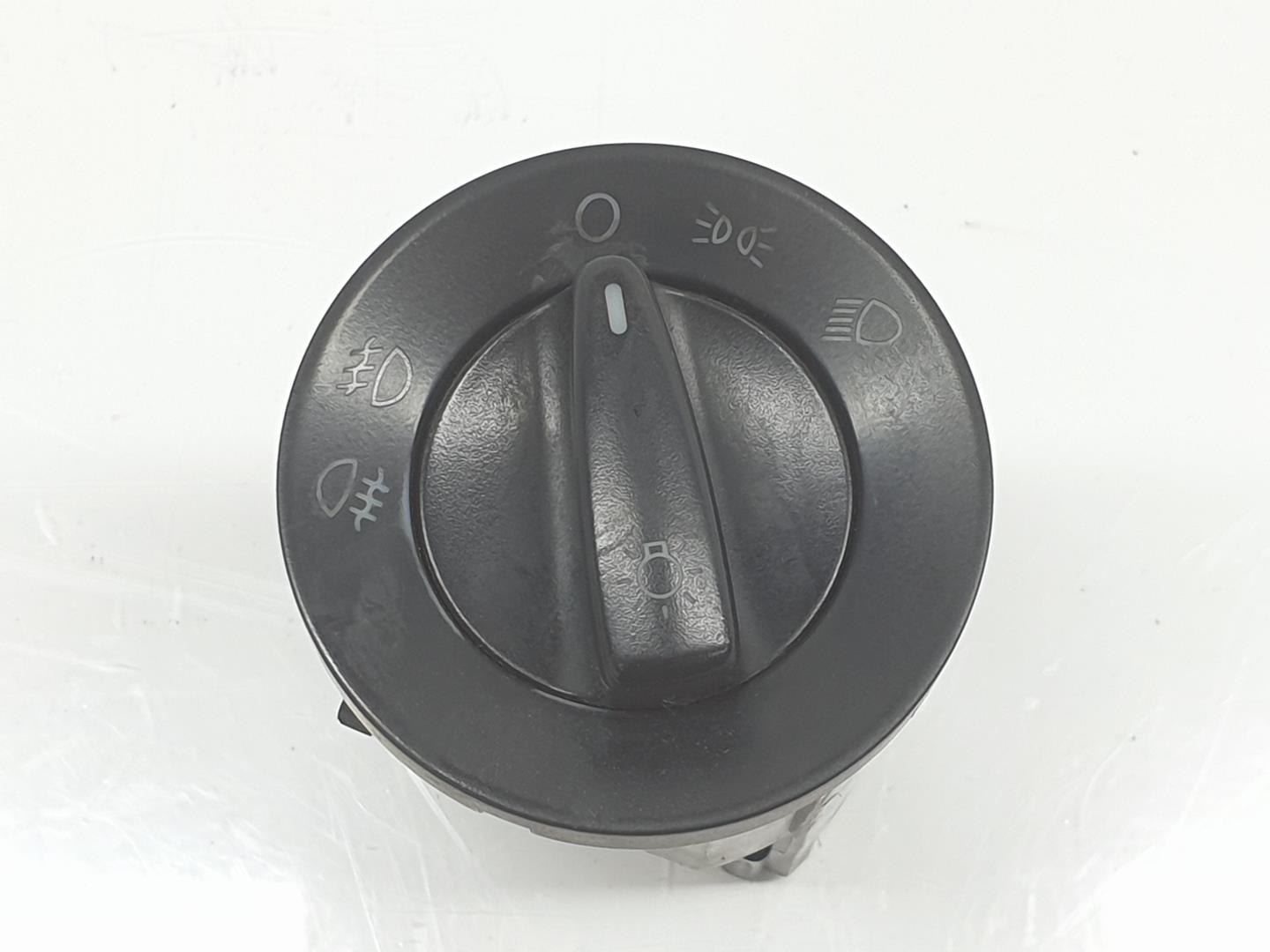 VOLKSWAGEN Bora 1 generation (1998-2005) Headlight Switch Control Unit 1C0941531A, 1C0941531A 19898765