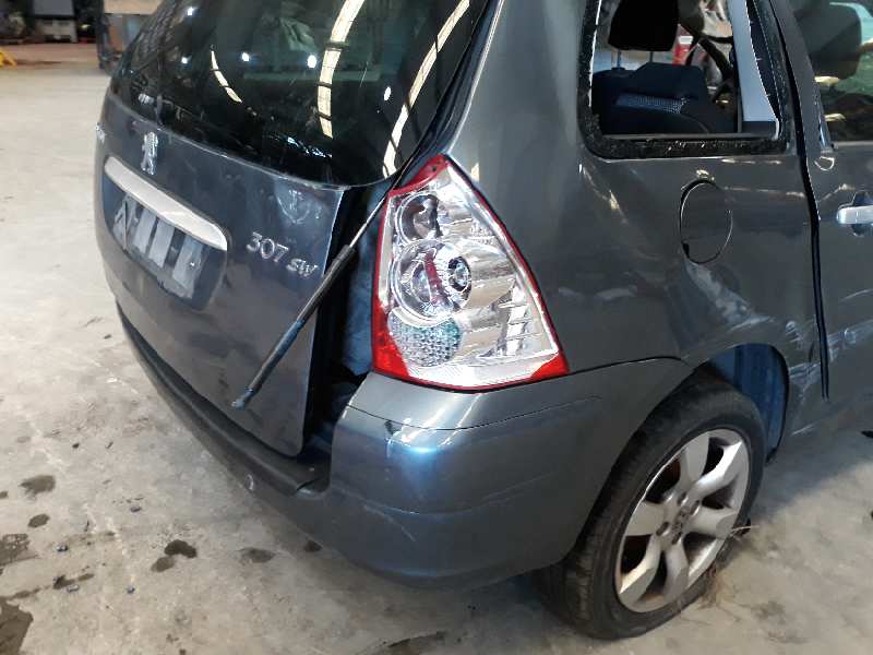 PEUGEOT 307 1 generation (2001-2008) Axul butuc roți dreapta față 1606631080 19603287