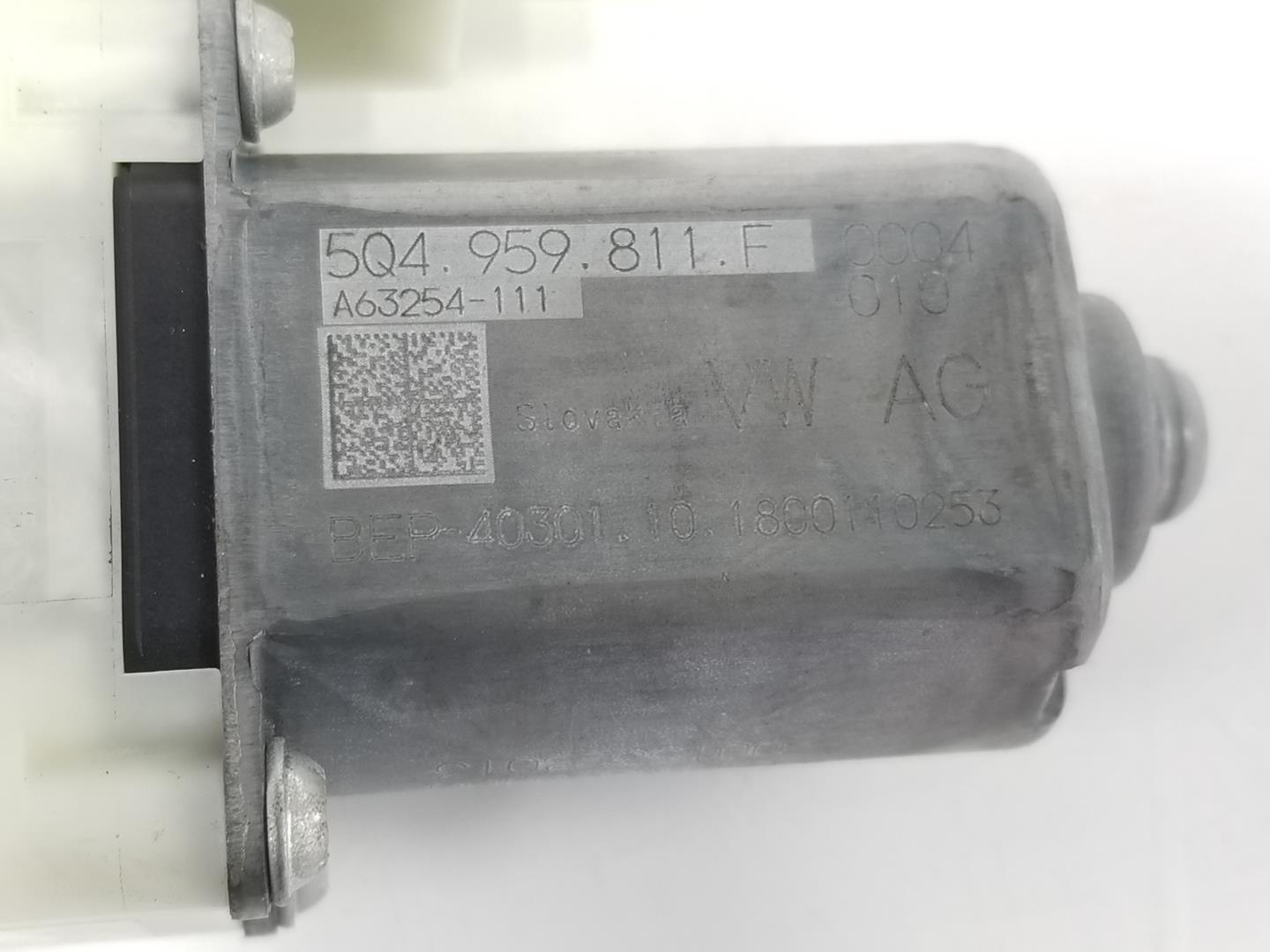 VOLKSWAGEN Golf 7 generation (2012-2024) Rear Left Door Window Control Motor 5Q4959811F, 5Q4959811F, SOLAMENTEELMOTOR 19861435